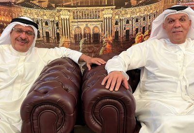رئيس إتحاد المسرحيين يجتمع مع إسماعيل عبدالله