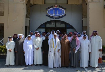 محافظ الشمالية ناصحاً عرسان الزواج الجماعي: الاقتصاد نصف المعيشة ويحذرهم من الاسراف