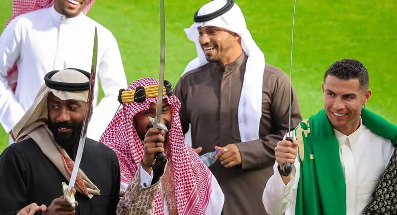 رونالدو يشارك في احتفالات يوم التأسيس السعودي