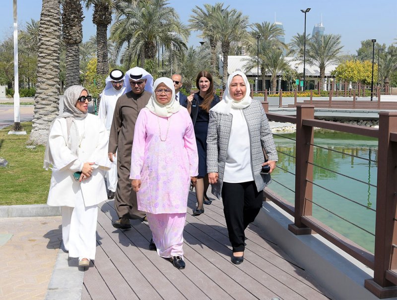 الرئيسية التنفيذية لبرنامج الأمم المتحدة الإنمائي تزور الحديقة المائية