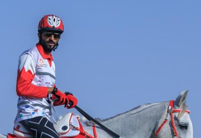 ناصر بن حمد يقود فرسان الفريق الملكي غدا في بطولة العالم للقدرة في ابوظبي