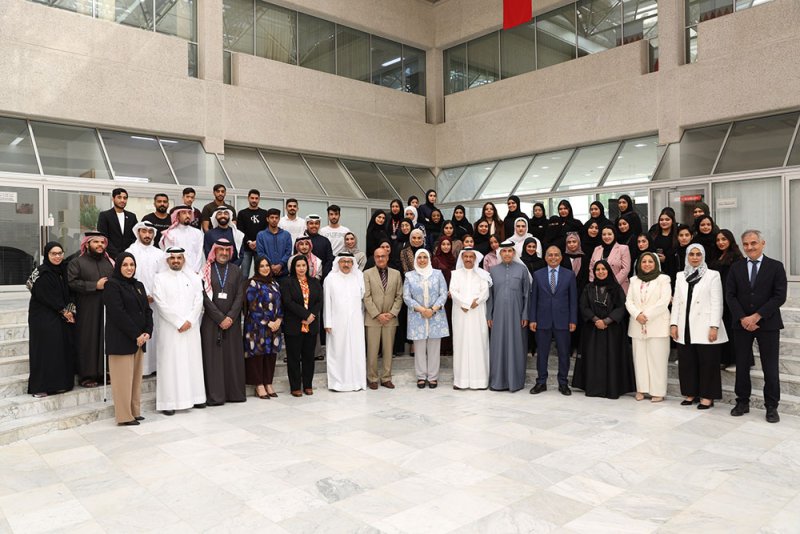 د. المضاحكة : تضافر الجهود يرفع اسم مملكة البحرين والجامعة الوطنية عالياً في مختلف المحافل 