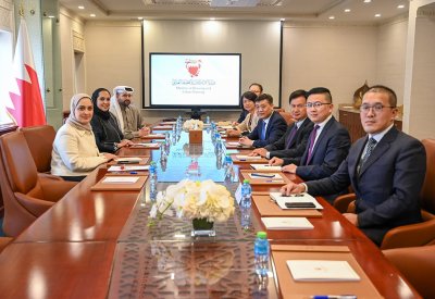 وزيرة الإسكان والتخطيط العمراني تبحث مع شركة CMEC الصينية مشروع شرق سترة