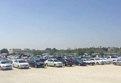جامعة البحرين: إشغال بعض المواقف لا يتعدى 20% والحافلات توفر الحل 