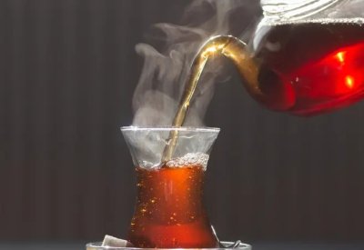 احذروا.. خطأ نرتكبه جميعاً عند شرب الشاي!