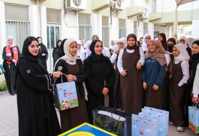 زيارات ميدانية للطلبة لتعريفهم بالعلم الوطني ضمن مبادرات "بحريننا"
