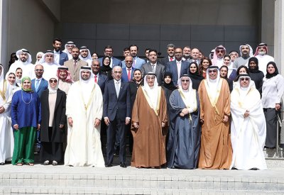 تسريع وتيرة البنية التحتية واستدامة التمويلات اللازمة لتعزيز الاقتصاد ورفع جاهزية الخدمات والمرافق