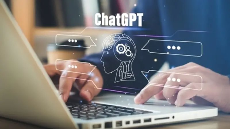 دراسة صادمة.. مئات الشركات استبدلت بعض موظفيها بتطبيق "ChatGPT"!