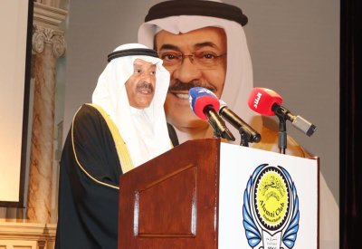 علي الصالح: الشيخ خالد.. رجل التفاني والعطاء