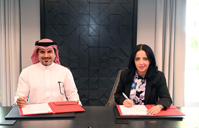بنك البحرين الوطني في شراكة مع نادي الدانة التابع لشركة بتلكو