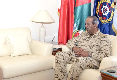القائد العام لقوة دفاع البحرين يستقبل وزير المالية والاقتصاد الوطني‎‎‎‎‎‎‎‎‎‎
