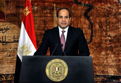 السيسي يعلن زيادة أجور العاملين في الدولة