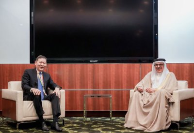 وزير الخارجية يجتمع مع النائب الأول لوزير خارجية جمهورية كازاخستان
