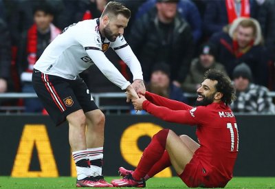 مدافع مانشستر يونايتد يعترف بخطأ قاتل تسبب بـ"فضيحة أنفيلد"