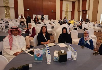 هيئة "المهن الصحية" تشارك في المؤتمر الثامن لتنظيم الصيدلة والدواء في دبي