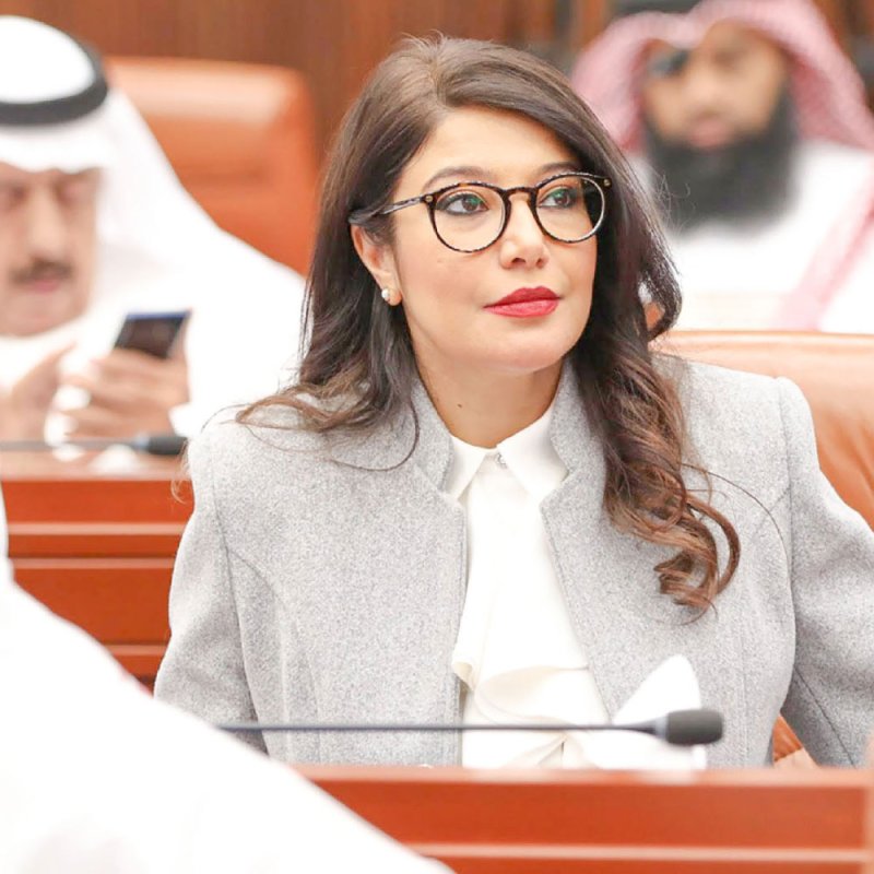 الظاعن ترفع التهاني والتبريكات لقرينة عاهل البلاد المعظم بمناسبة اليوم العالمي للمرأة