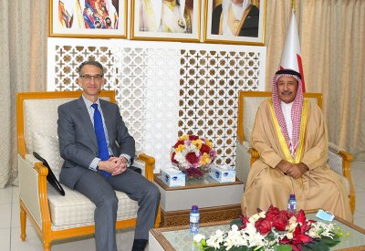 محافظ المحرق يستقبل سفير الولايات المتحدة الأميركية
