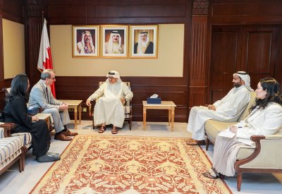 وزير الخارجية يستقبل رئيس الشؤون السياسية في اللجنة اليهودية الأمريكية