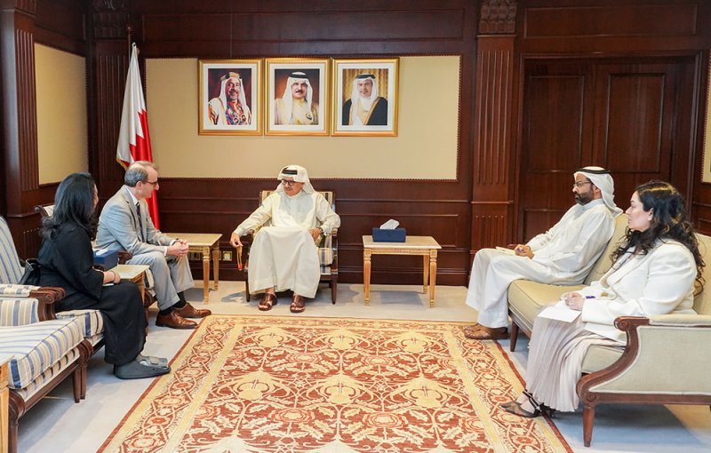 وزير الخارجية يستقبل رئيس الشؤون السياسية في اللجنة اليهودية الأمريكية