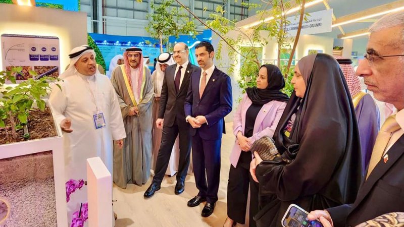 الوزير المبارك يشيد بأهمية معرض البحرين الدولي للحدائق في تطوير منظومة الحدائق في البحرين