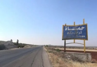 غارات تستهدف ريف حماة.. ودمشق "عدوان إسرائيلي"