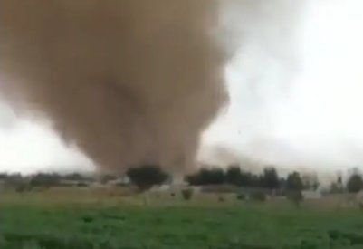 بالفيديو: ابتلع ما في طريقه.. مشاهد غير مسبوقة لإعصار في الطائف