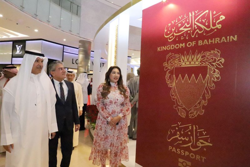 وكيل وزارة الداخلية لشؤون الجنسية والجوازات والإقامة يفتتح معرض "جواز السفر الالكتروني"