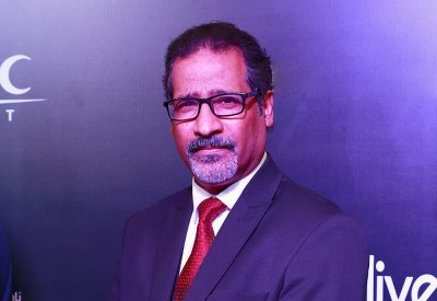 مسرح " جلجامش" يمنح الزميل أسامة الماجد العضوية الشرفية
