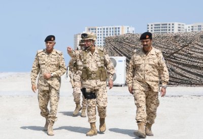 رئيس هيئة الأركان يتفقد المرحلة الختامية من مجريات تمرين القيادات "حصن الوطن 2023"