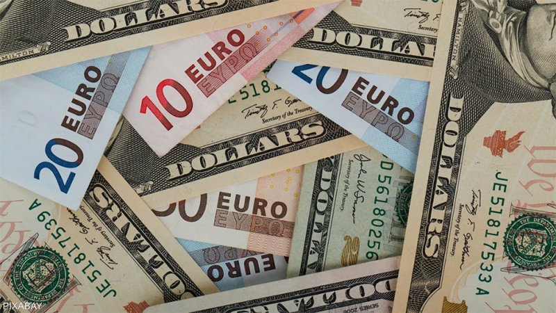 إقبال على عملات الملاذات الآمنة وسط قلق عالمي بشأن البنوك