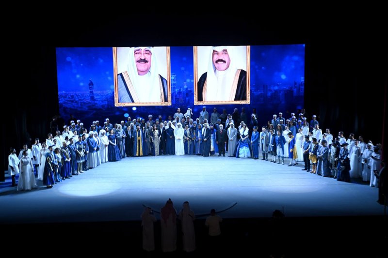«سدرة اللؤلؤ».. عرض مسرحي مبهر