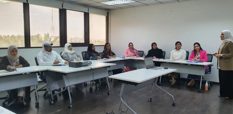 تدريب موظفي "تطوير أداء المدارس" على آليات وإجراءات العمل