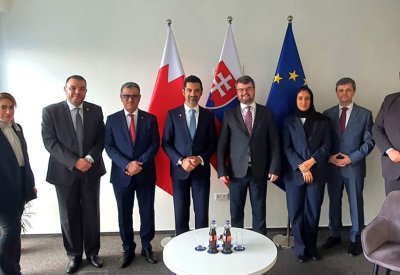 المبارك يبحث التعاون مع سلوفاكيا بمجالات التنمية الحضرية وتطوير أنظمة المعلومات