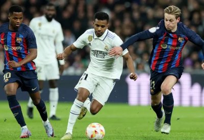 برشلونة أمام فرصة توجيه الضربة القاضية لريال مدريد