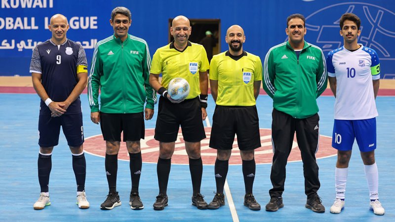 البحار وإدريس يديران المباريات الحاسمة في دوري الصالات الكويتي