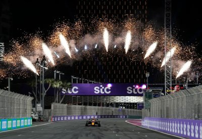 المكسيكي سيرجيو بيريز يفوز بسباق جائزة السعودية الكبرى
