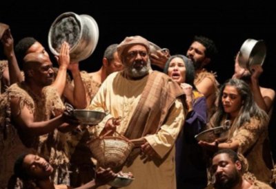 مسرحية "زغنبوت" تحصد معظم جوائز أيام الشارقة المسرحية