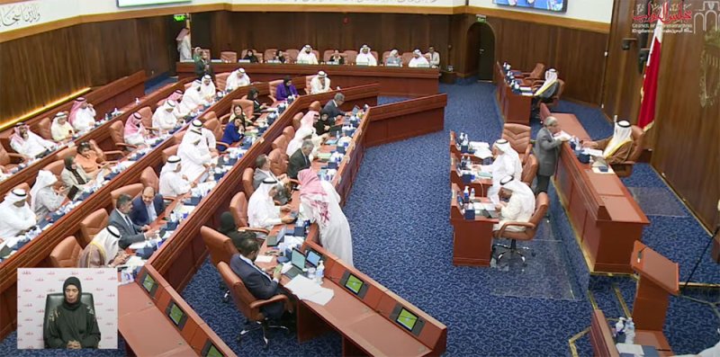 مقترح نيابي بصرف راتب إضافي للموظفين البحرينيين