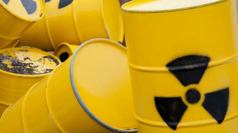 وزيرة لوحت به.. ما هو اليورانيوم الذي أشعل غضب الكرملين؟