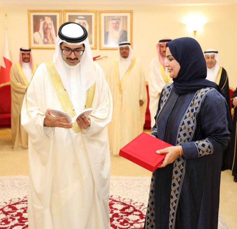 سمو محافظ المحافظة الجنوبية نيابة عن أهالي المحافظة يهنئ جلالة الملك المعظم وسمو ولي العهد رئيس مجلس الوزراء بمناسبة حلول شهر رمضان المبارك