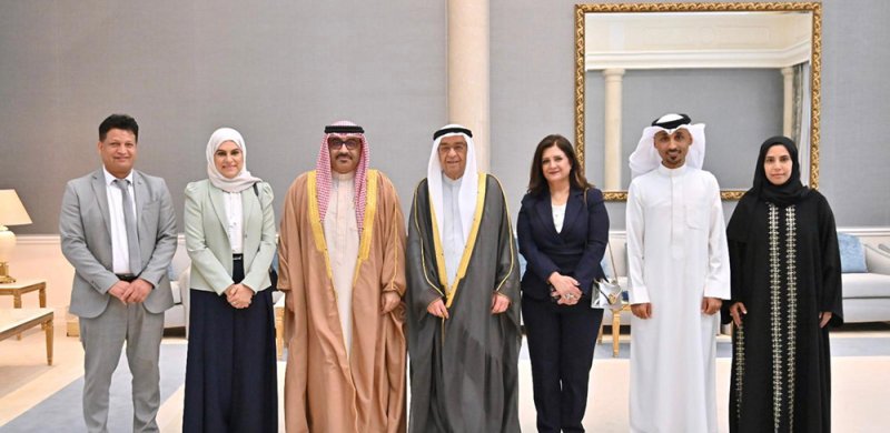 سمو الشيخ محمد بن مبارك آل خليفة يستقبل وزير التربية والتعليم 