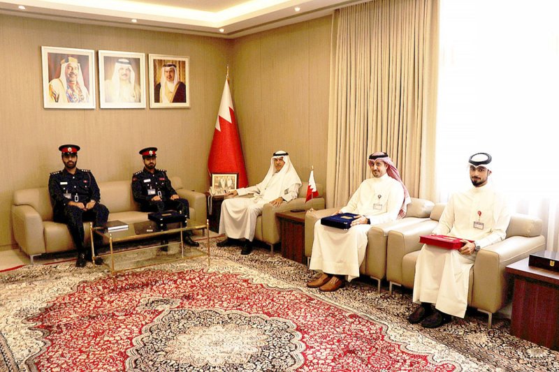 معالي الشيخ هشام بن عبدالرحمن يستقبل الحاصلين على درجة الماجستير