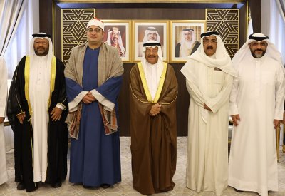 رئيس مجلس الشورى يستقبل القارئ العالمي الشيخ محمود الشحات
