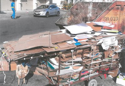 "أصحاب العربات" ظاهرة انتشرت والحقت الضرر بالمركبات وعطلت حركة المرور