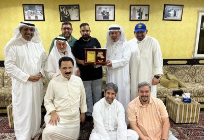 فرقة المسرح الكويتي تكرم الكاتب عثمان الشطي