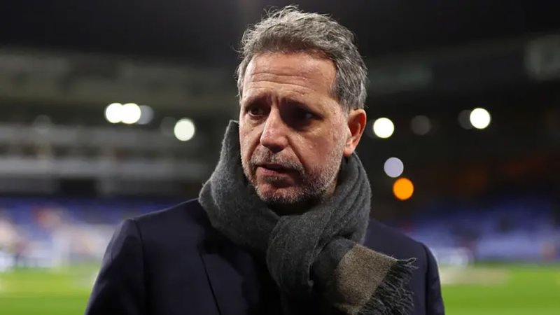 "فيفا" يقرر إيقاف المدير الرياضي لتوتنهام دولياً