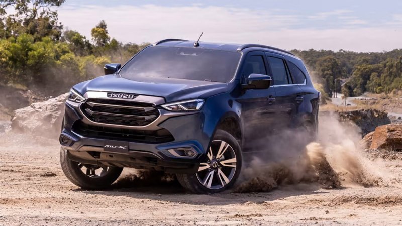 Isuzu MU-X الجديدة... أجمل السيارات الرباعية الدفع