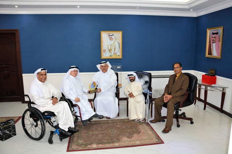 محافظ الشمالية يستقبل رئيس مجلس إدارة جمعية المحفزين البحرينية لذوي الإعاقة