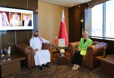 وزيرة شؤون الشباب تستقبل الفائز بمسابقة برودكاست الشباب العربي