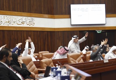 مناقشة عامة في البرلمان حول "المعاشات وتوظيف العاطلين"